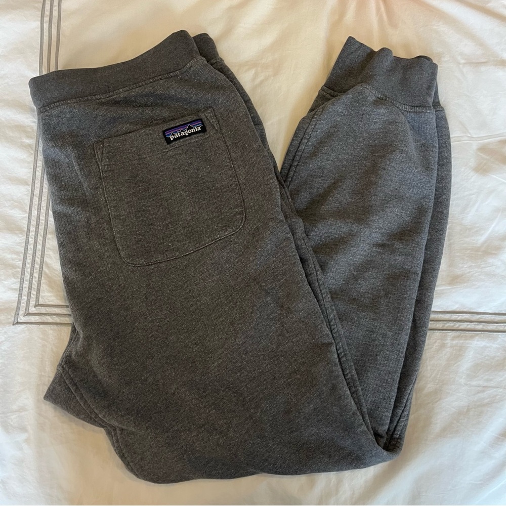 Patagonia Men’s Fleece Cotton Sweatpants Joggers, Gray
